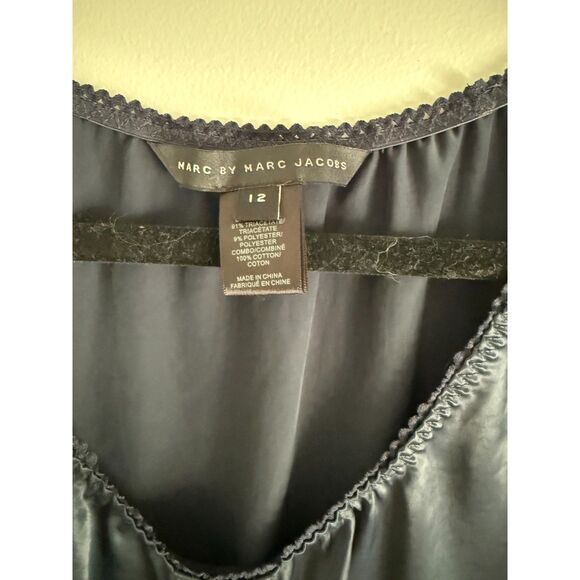 Marc Jacobs Navy Silky Polyester Blend Top - Navy - Size 12 - EUC - Picture 4 of 6